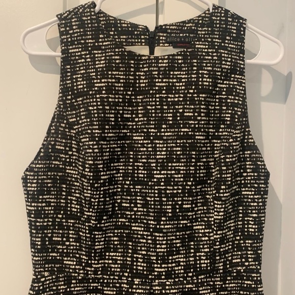 NWOT Alice+Olivia Janette Sleeveless Mini Dress in Black & White Size 4 - Picture 12 of 17
